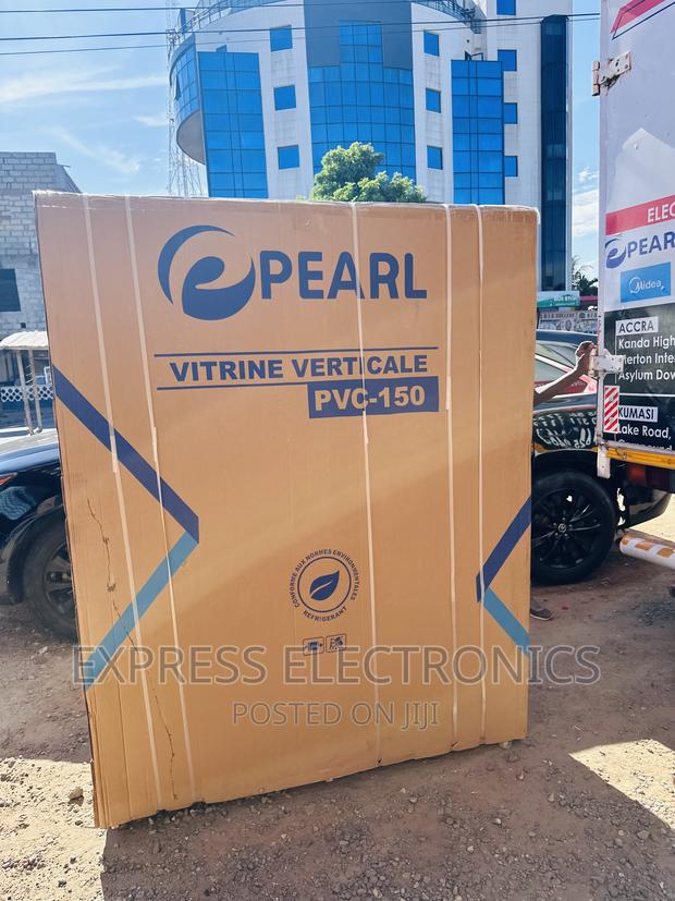 Ice Display Hub Pearl PVC-160 950L 3doors White · Photo 1