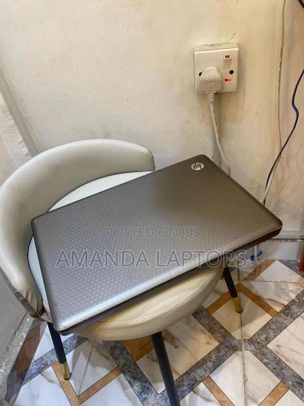 New Laptop HP Compaq Presario CQ45 8GB Intel Core I3 HDD+SSD 500GB · Photo 2