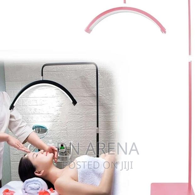 28 Inches LED Heavy Duty Luxurious Half Moon Lamp · Photo 2