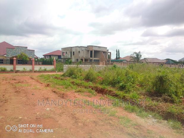 Elegant Land at Oyarifa · Photo 1