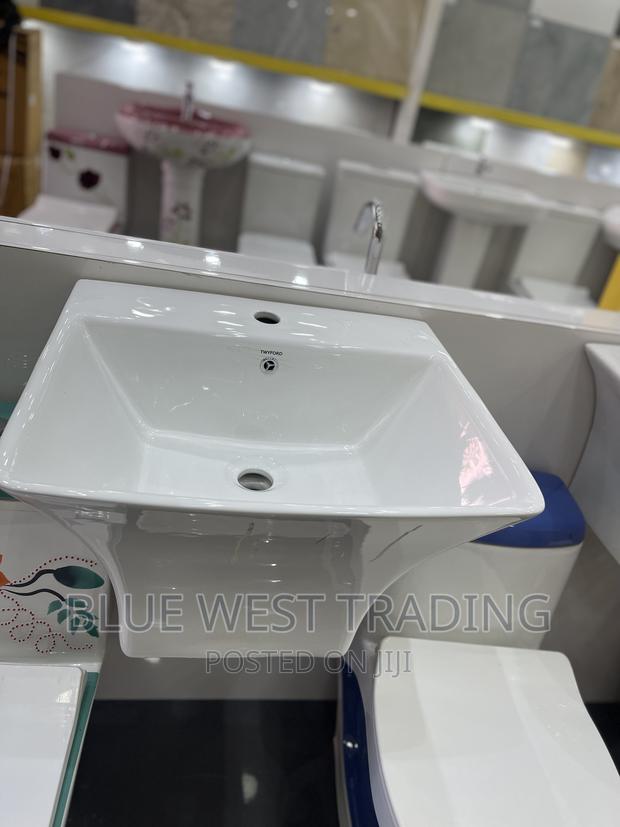 Twyford Wall Hung Basin · Photo 6
