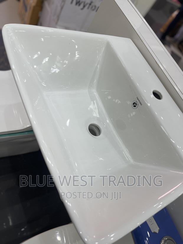 Twyford Wall Hung Basin · Photo 4