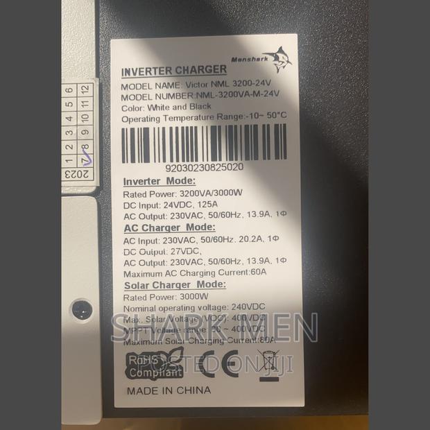 Solar Inverter High PV Input Voltage Range 30~400VDC · Photo 4