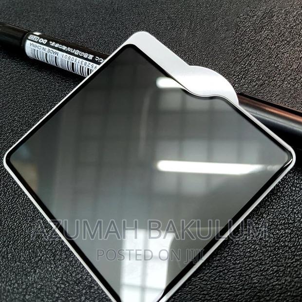 Galaxy Z Flip 5 / 6 7 Privacy Front Led Screen Tempered Glass · Photo 1