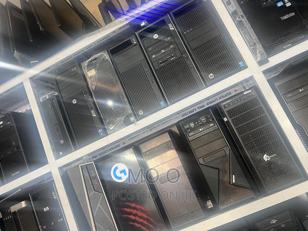 Server HP ProLiant DL380P Gen8 16GB Intel Xeon HDD+SSD 256GB · Photo 1