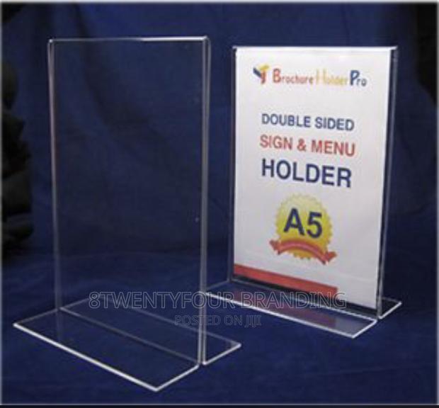 Table Top Display Stand (A5 A6) · Photo 2