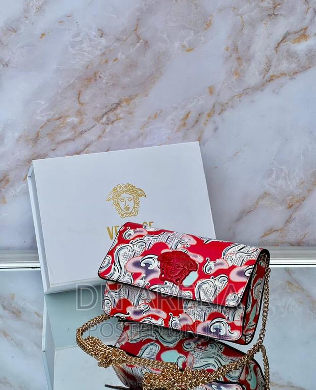 *New Versace in a · Photo 5