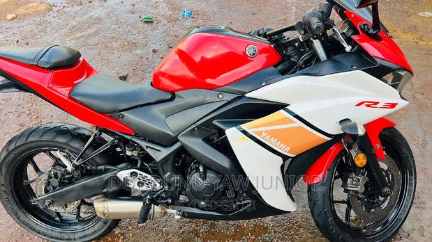 Yamaha R3 2018 Red · Photo 5