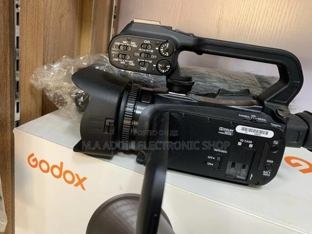 Original Canon Xa15 Compact Full HD Camcorder Video. · Photo 1