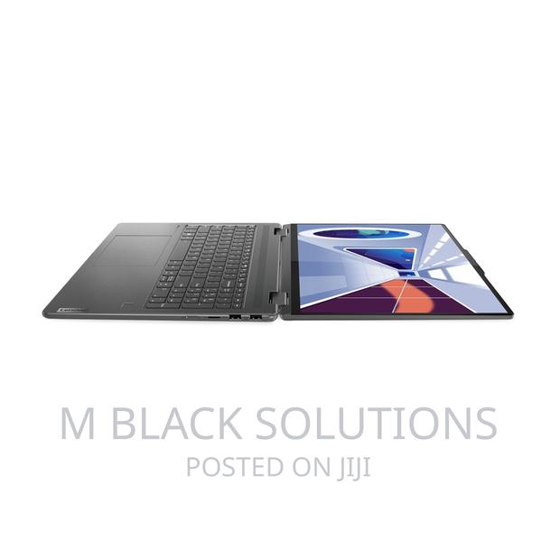 New Laptop Lenovo Yoga 700 8GB Intel Core I5 SSD 512GB · Photo 3