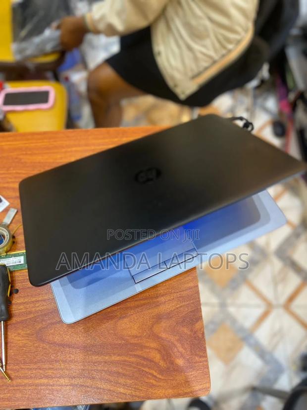 New Laptop HP EliteBook 840 G3 12GB Intel Core i5 HDD+SSD 256GB · Photo 3