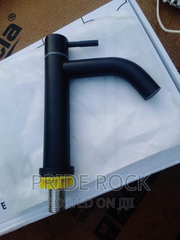 Single Black Basin Tap · Photo 1