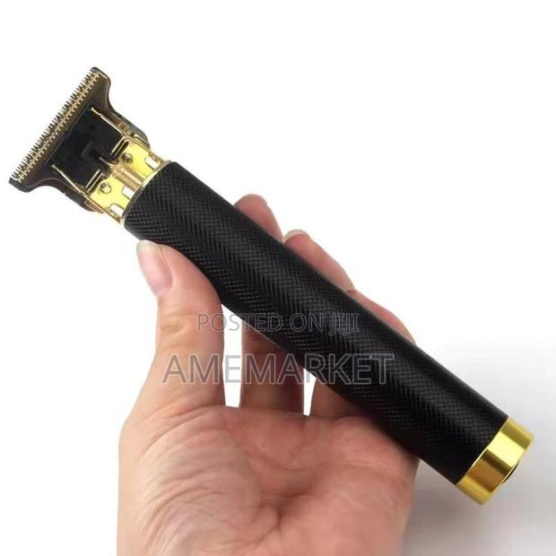 T-Blade Rechargeable Hair Clipper- Black · Photo 1