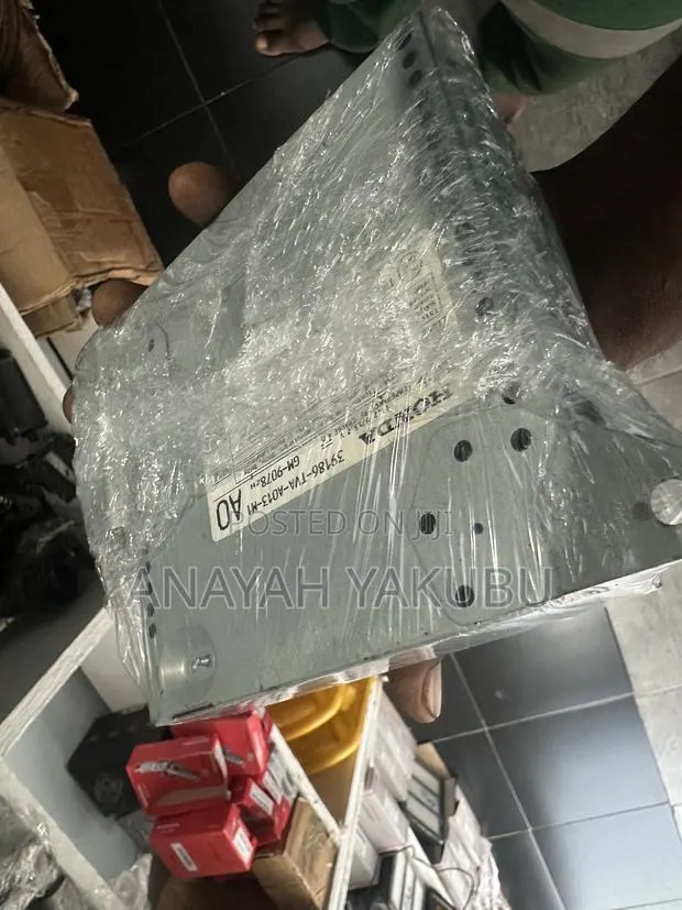 2018-21 Honda Accord Amplifier · Photo 1