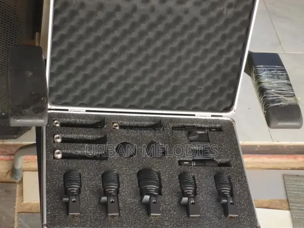 Behringer BC1200 Professional 7-Piece Drum Microphone Set. · Photo 1