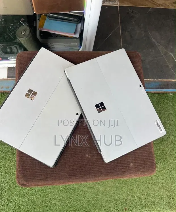 Laptop Microsoft Surface Pro 6 8GB Intel Core i5 SSD 256GB · Photo 1