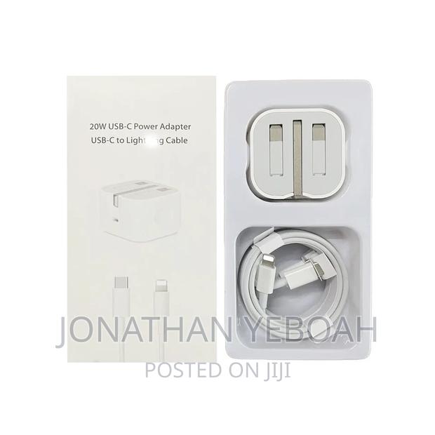 iPhone Type-C Complete Charger 3pins · Photo 2