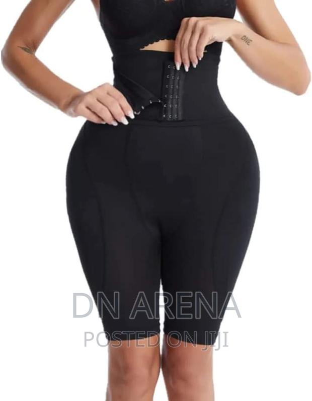 Padded Hips Corset Underwear · Photo 4