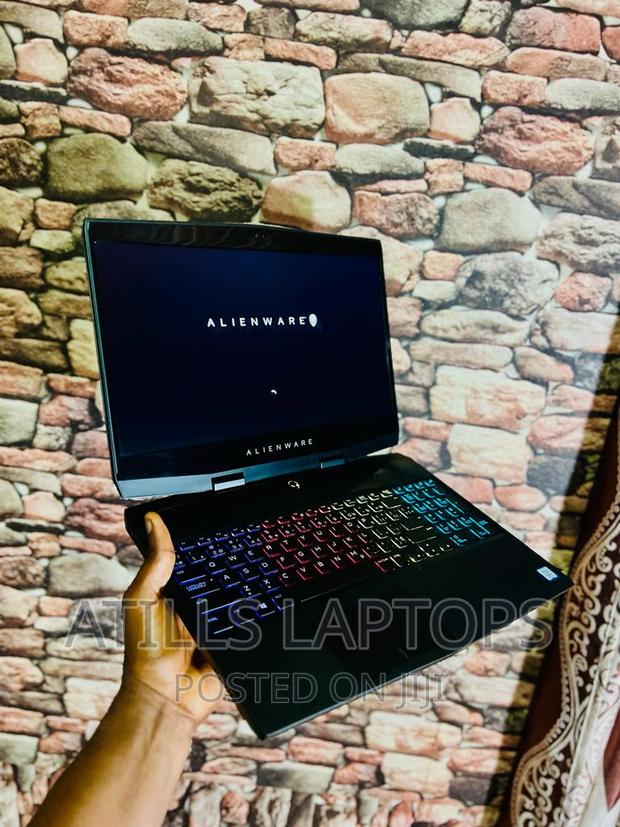 Laptop Alienware Area-51m 16GB Intel Core I7 SSD 1T · Photo 7