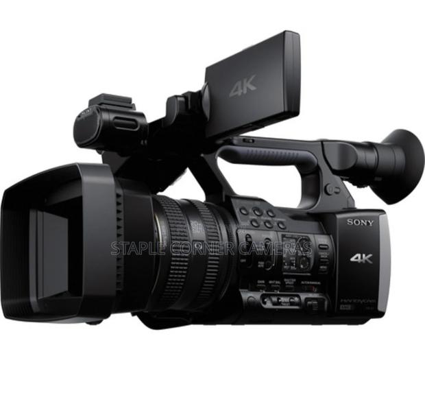 Sony Fdr-ax1e Camcorder · Photo 3