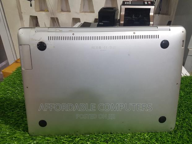 Laptop Apple MacBook Air 2011 2GB Intel SSD 128GB · Photo 3