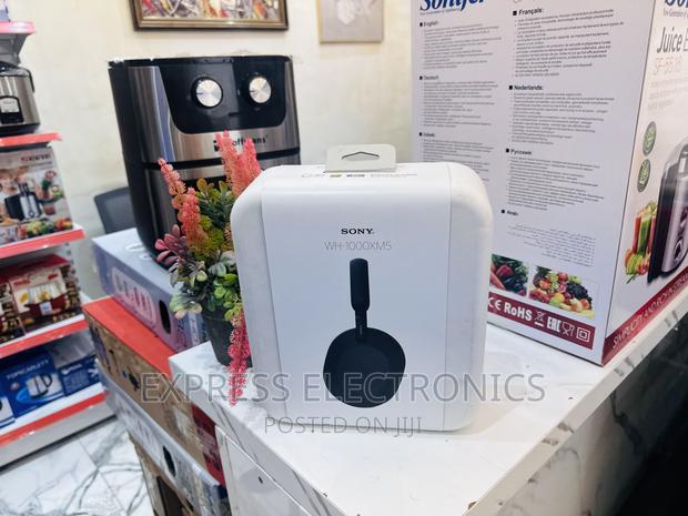 Special Offer on Sony 1000 Mx5 Headset · Photo 1