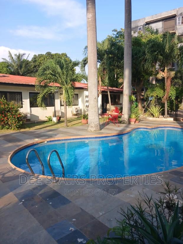 6bdrm House in Labone for sale · Photo 4