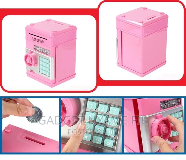 Electronic Piggy Bank Saver · Photo 2