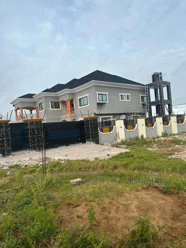 Euro Roof Tiles Stones Coated · Photo 2