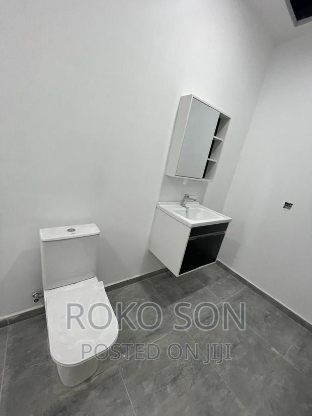 4bdrm Duplex in Dr Roko, East Legon for sale · Photo 4