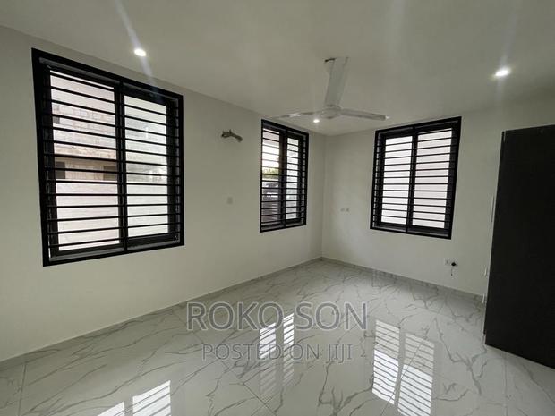 4bdrm Duplex in Dr Roko, East Legon for sale · Photo 3