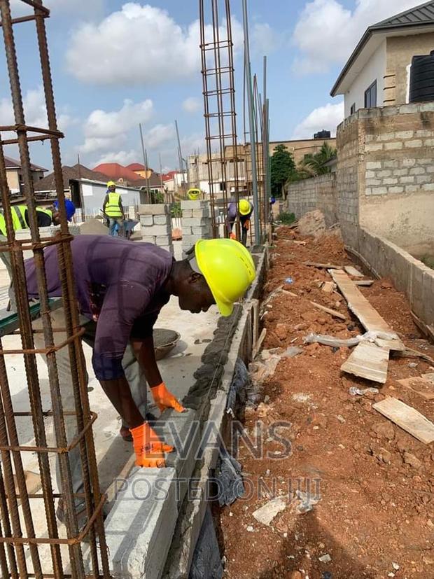 Building Contractor 1 · Photo 3