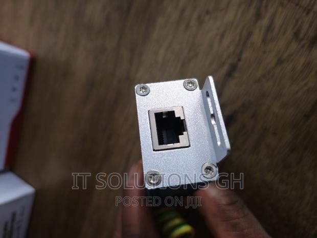 Network Outdoor Lightning Arrestor · Photo 2