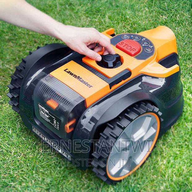 Mow Robot From Lawnmaster, Uk · Photo 5