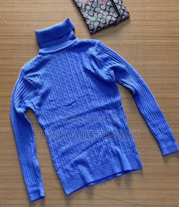 Turtle Neck · Photo 6