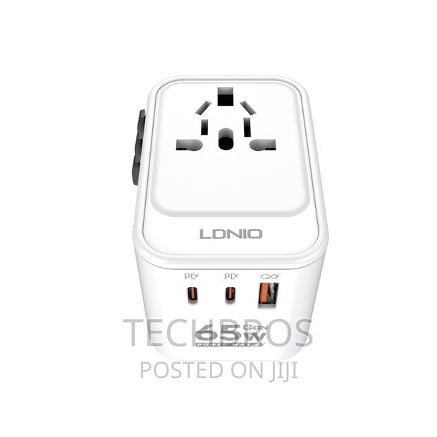 Ldnio Universal Gan Travel Adapter 65W · Photo 1