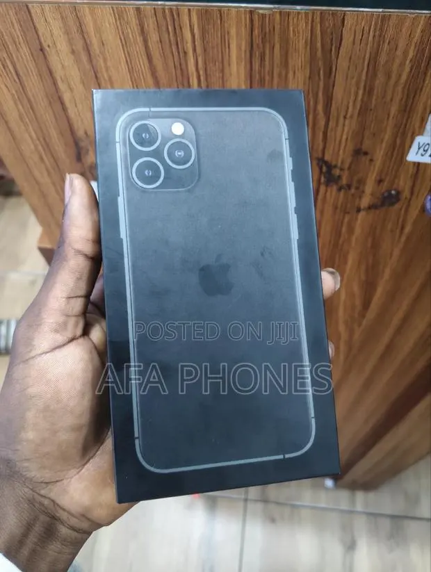 New Apple iPhone 11 Pro 256 GB Gray · Photo 1