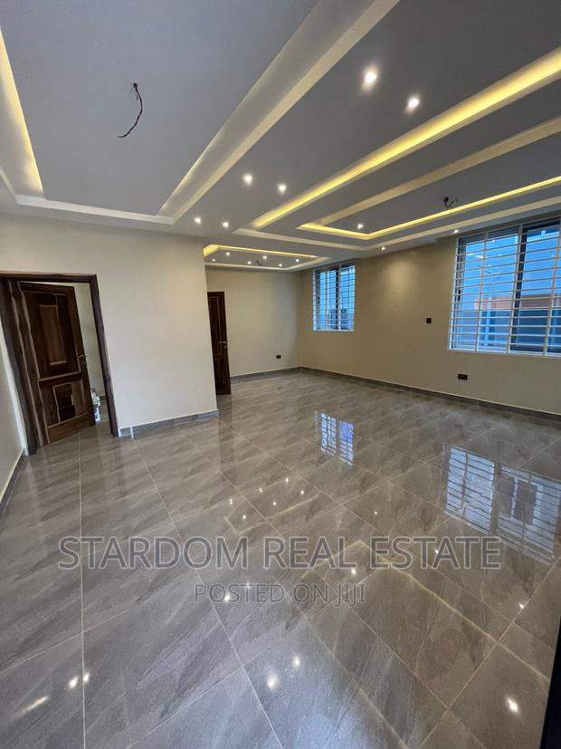 4bdrm Duplex in Oyarifa Mall Area for rent · Photo 3