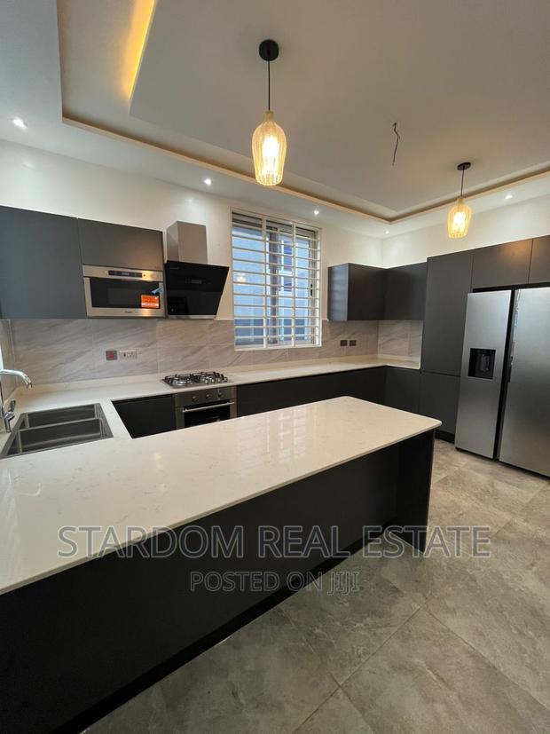 4bdrm Duplex in Oyarifa Mall Area for rent · Photo 2