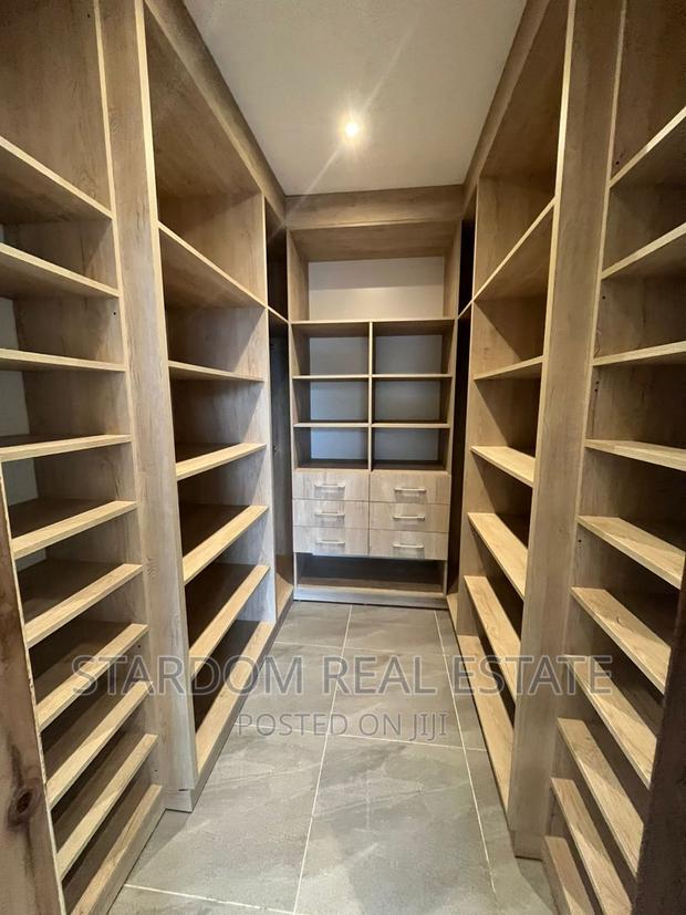 4bdrm Duplex in Oyarifa Mall Area for rent · Photo 8