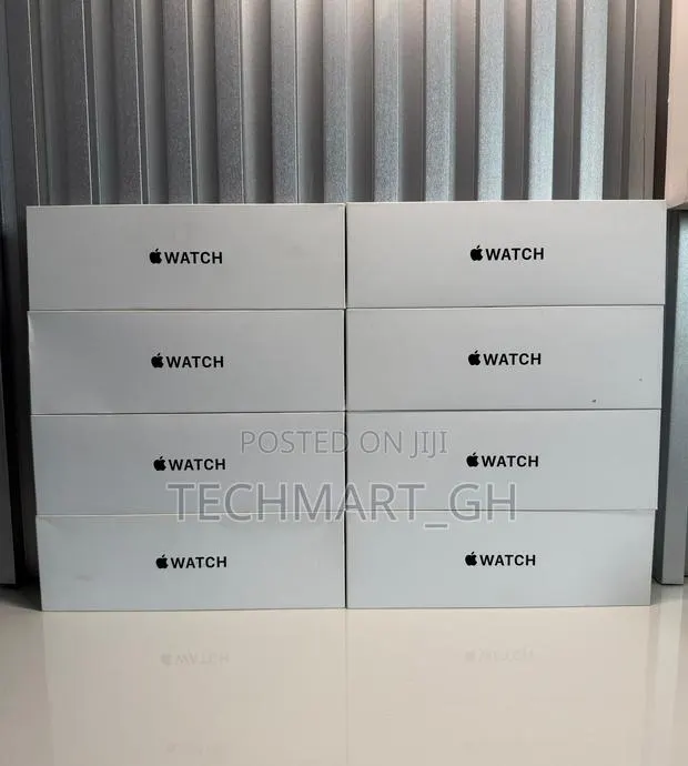 Brandnew Apple Watch Se 3 40mm GPS+Cellular · Photo 1