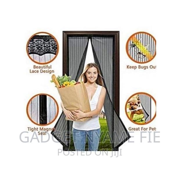 One-and-Half Door Magic Mesh Screen Nets With Magnets-Black · Photo 7