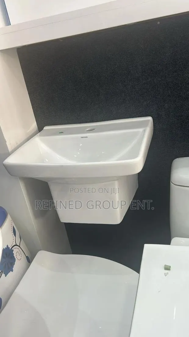 Wash Hand Basin · Photo 1