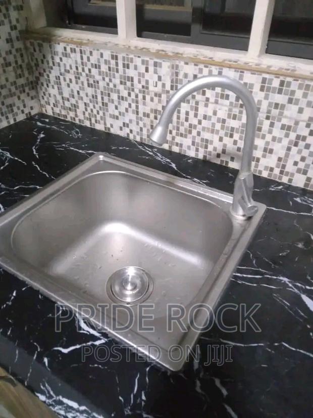 Small Sink, Armless Kitchen Sink With Tap · Photo 1