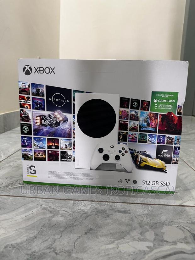 Xbox Series S + 3 Months Game Pass Starter Bundle Sealed · Photo 1