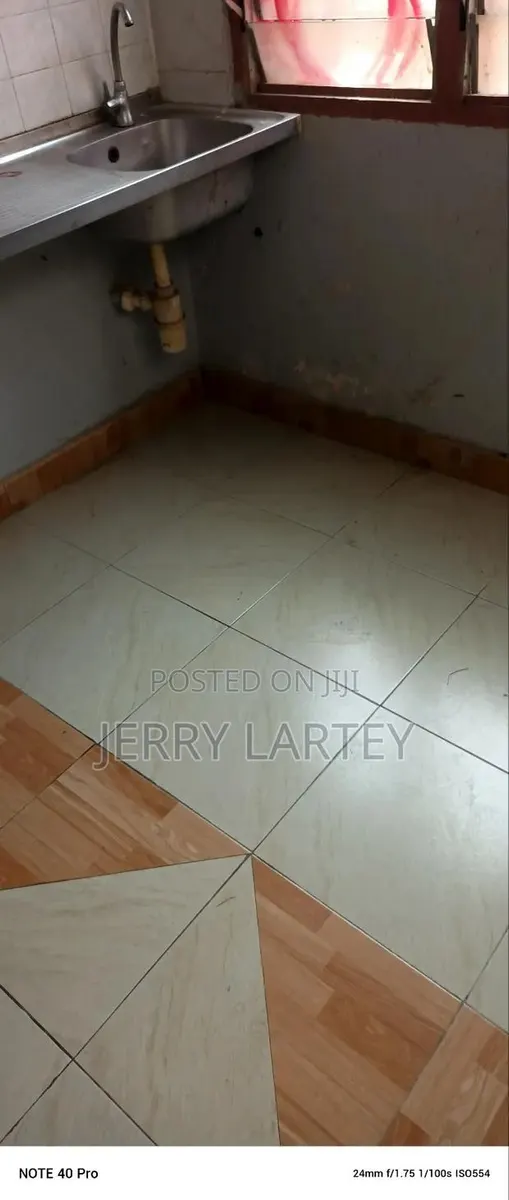 1bdrm Apartment in Dansoman Children for rent · Photo 1