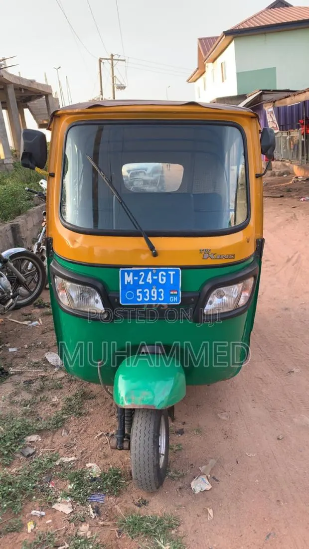 TVS King Deluxe Plus iTouch Start 2024 Yellow · Photo 1