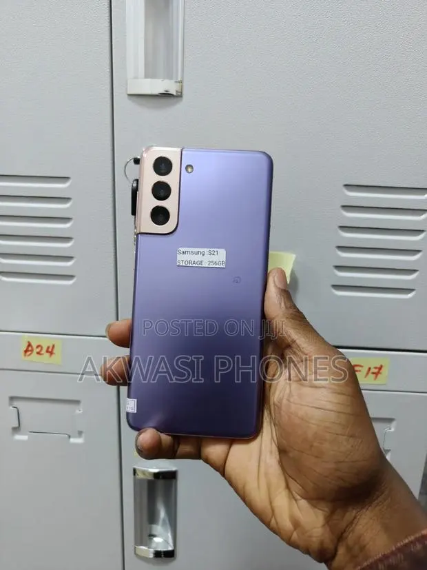 New Samsung Galaxy S21 5G 128 GB Purple · Photo 1