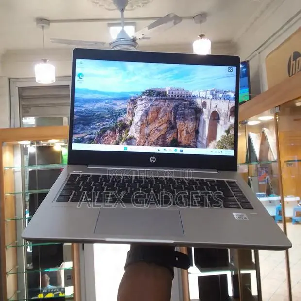 Laptop HP ProBook 440 G7 8GB Intel Core i5 SSD 256GB · Photo 1