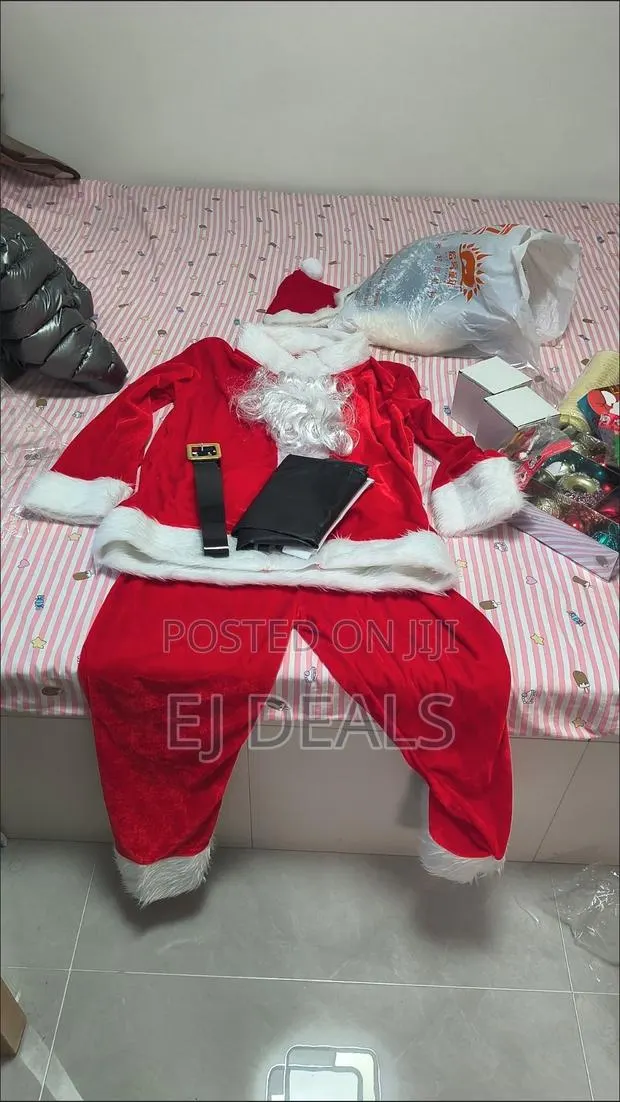 Santa Claus Christmas Costume 10 Piece Set · Photo 1
